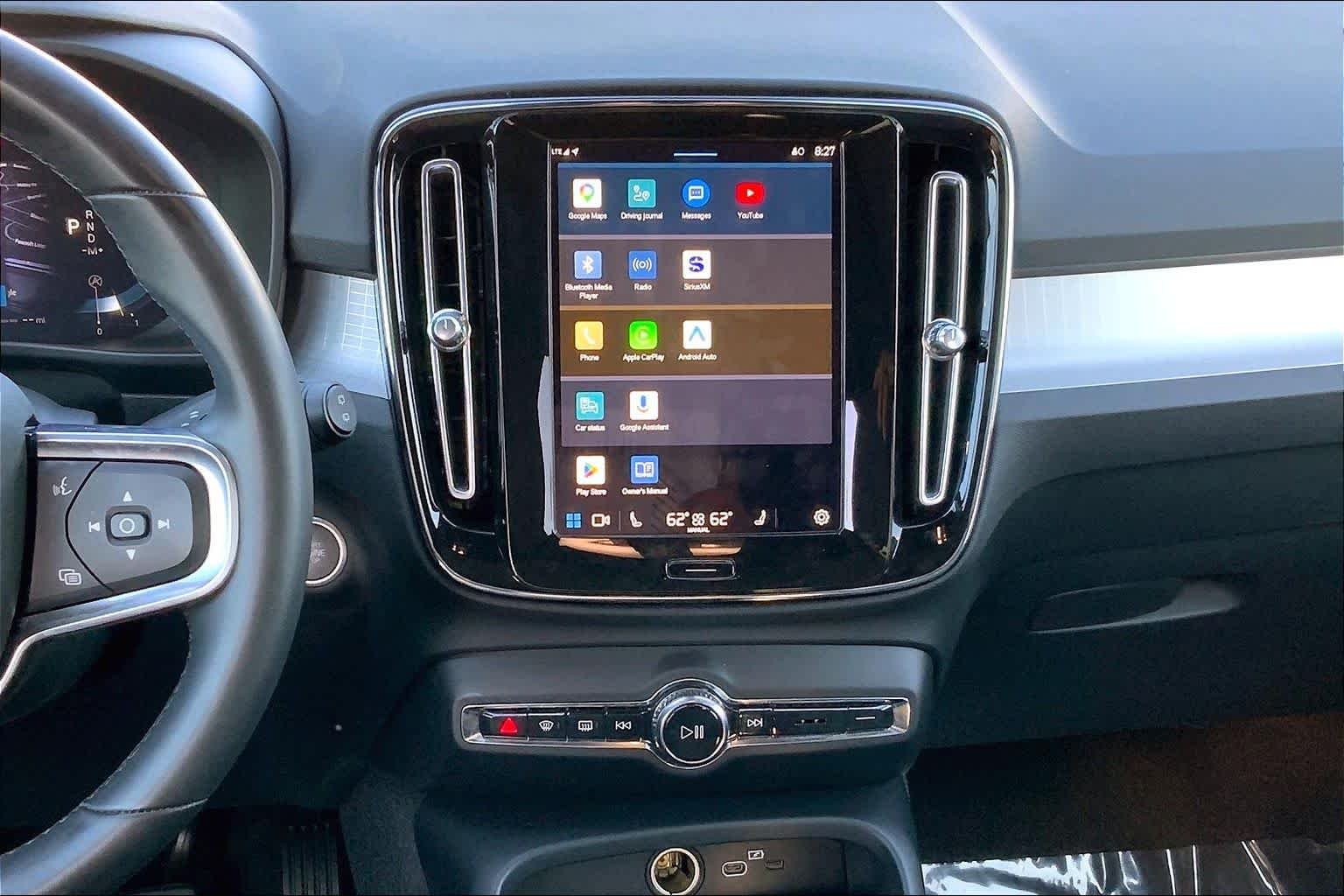 2024 Volvo XC40 Core - Photo 7