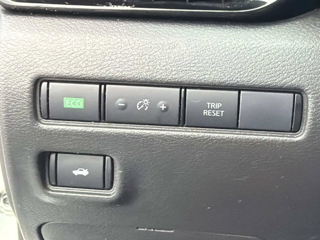 Used 2024 Fresh Powder Nissan SV image 28