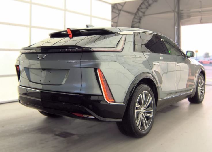 Used 2024 Cadillac LYRIQ Luxury 1 with VIN 1GYKPPRL6RZ109138 for sale in Kansas City