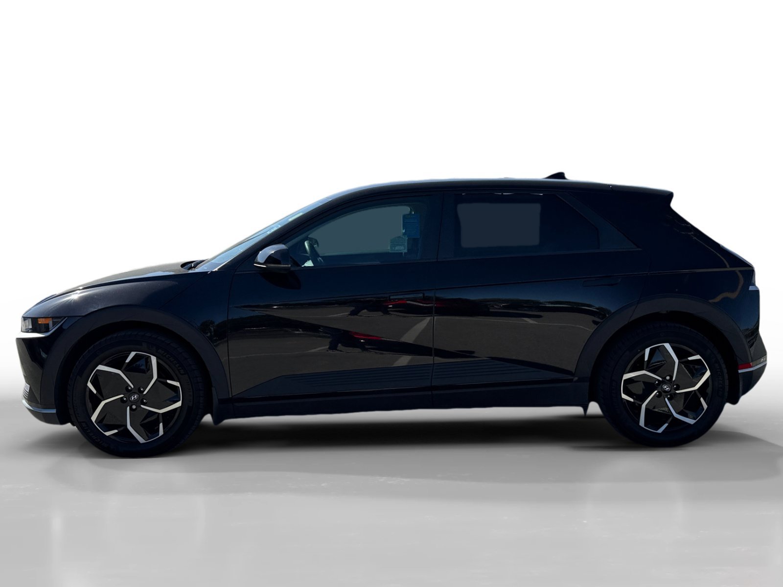 Certified Used 2024 Abyss Black Hyundai SEL image 2