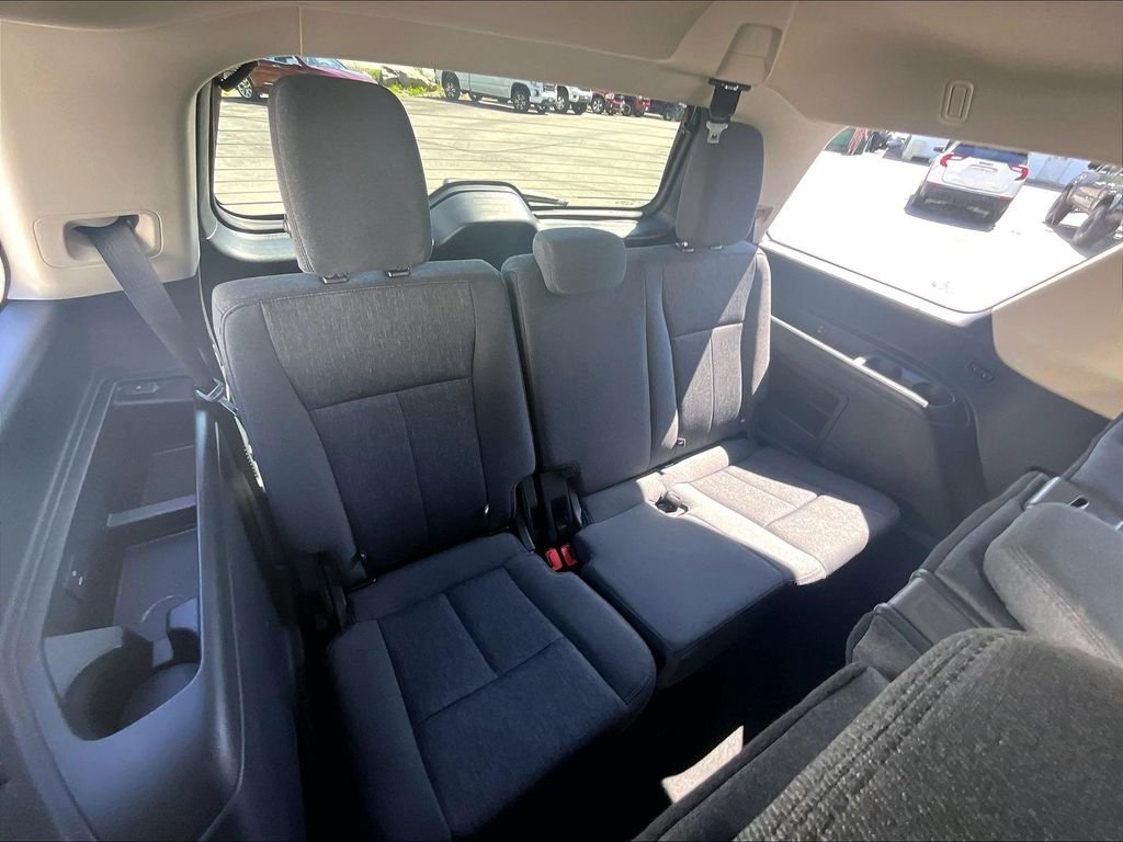 Used 2024 Black Ford XLT image 17