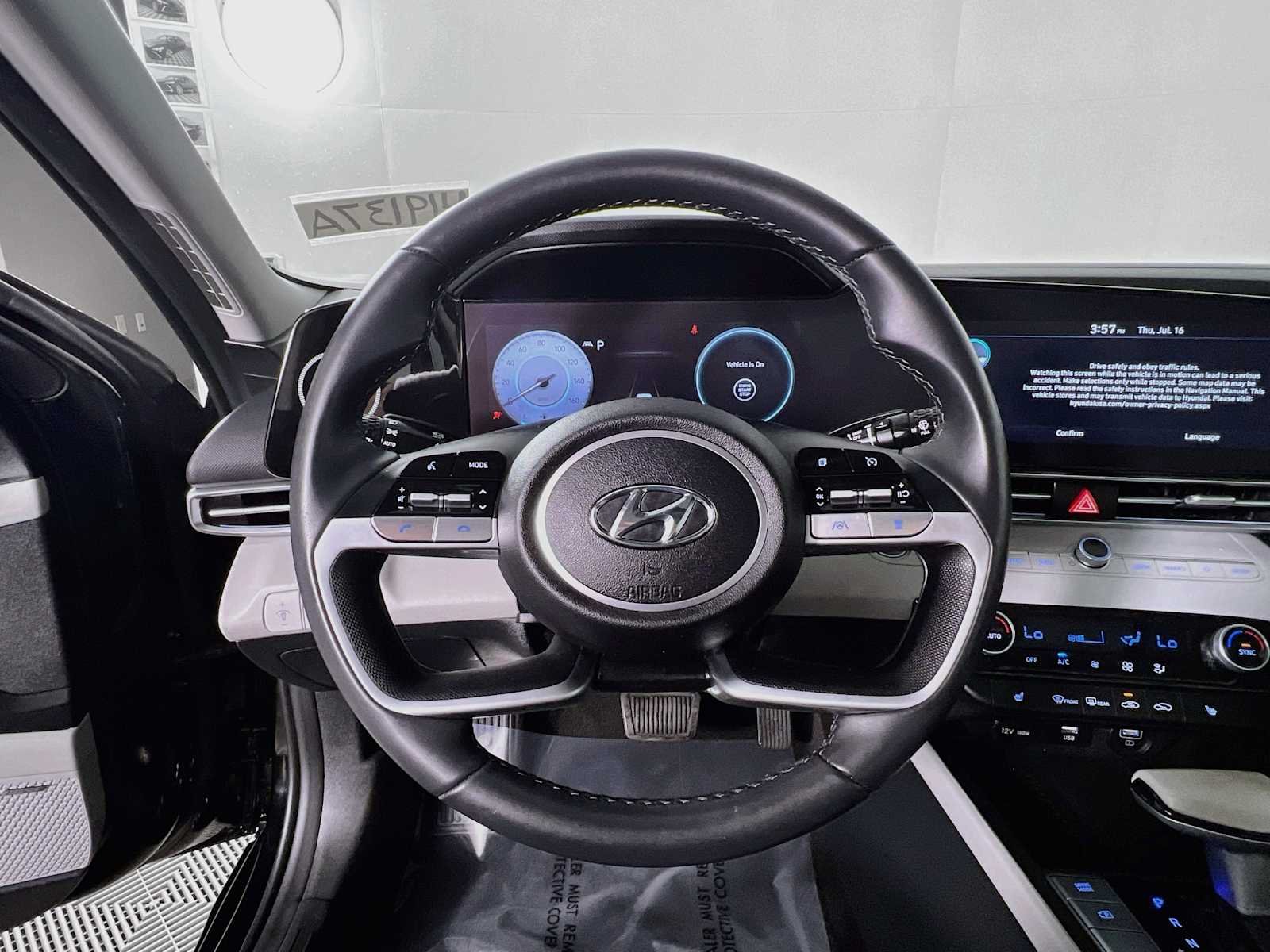 Used 2023 Onyx Black Hyundai Limited image 11