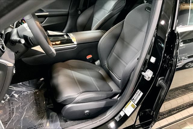 2026 Mercedes-Benz C-Class Sedan C 300 - Photo 45