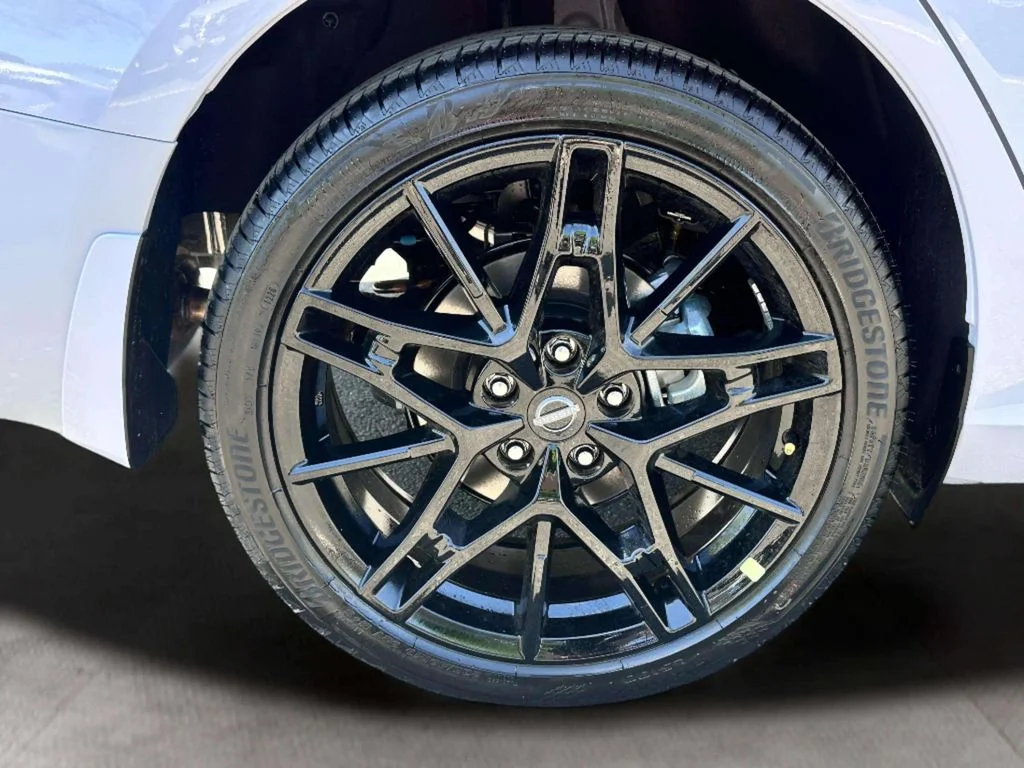 New 2026 Gray Sky Pearl / Super Black Two-tone Nissan SR Midnight Edition® image 10