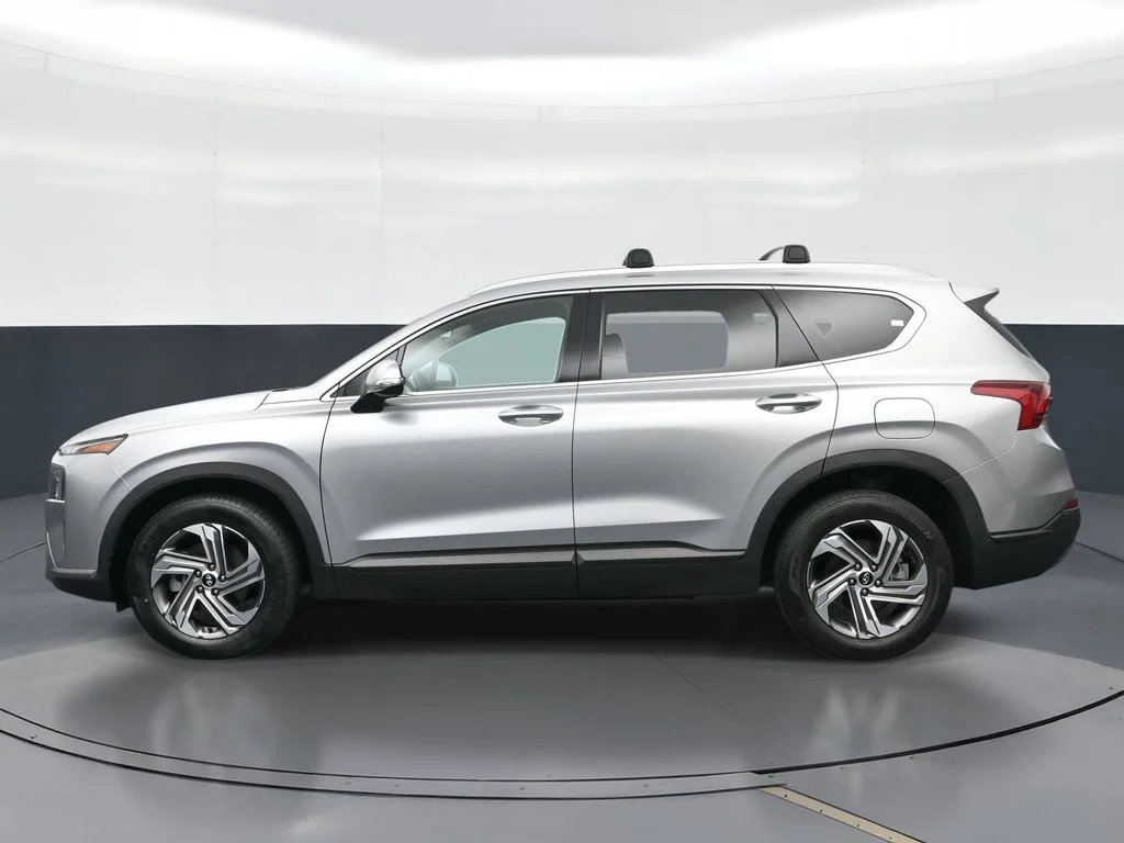Certified Used 2023 Silver Hyundai SEL image 4