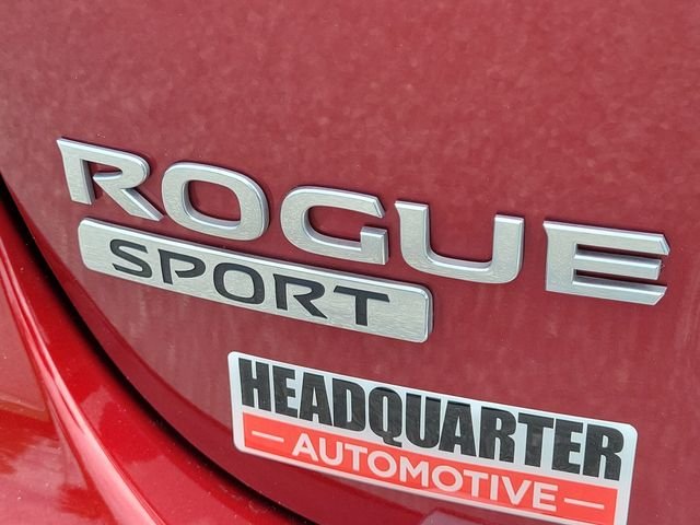 Used 2022 Red Nissan SV image 7