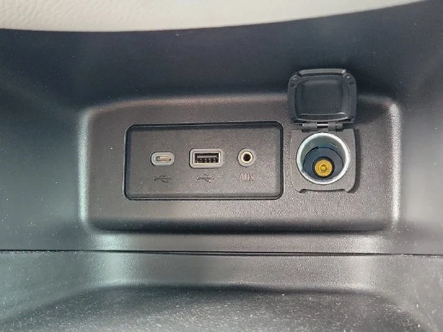 2024 Chevrolet Equinox LT - Photo 35