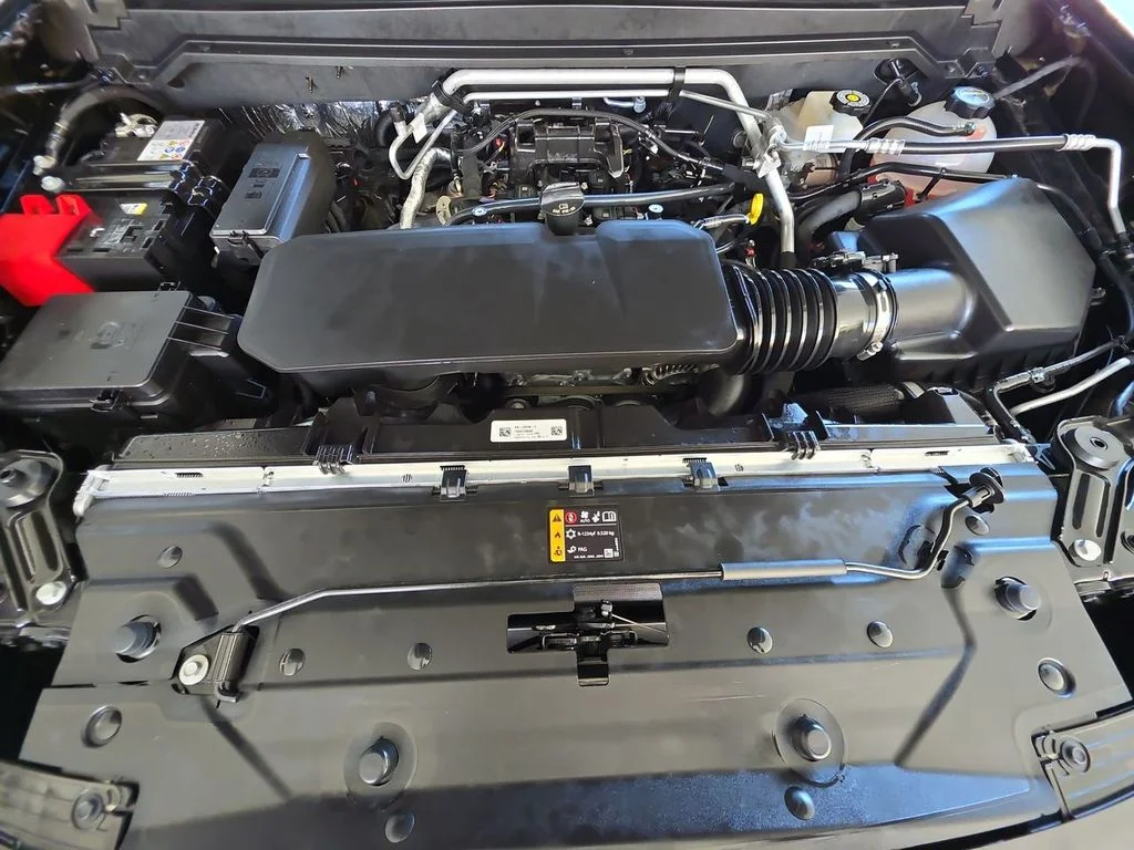 Used 2026 Onyx Black GMC 2WD Elevation image 31