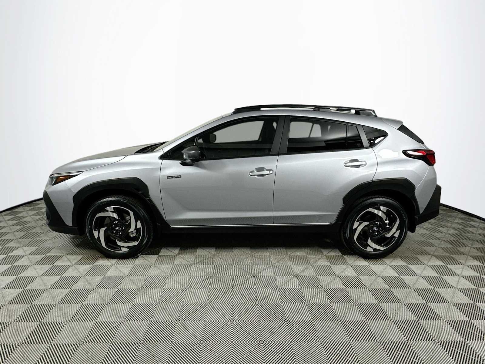 New 2026 ICE SILVER METALLIC Subaru Limited Hybrid image 4
