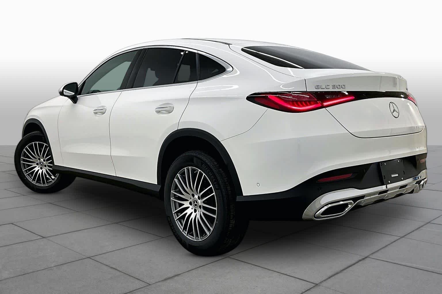 New 2026 Polar White Mercedes-Benz GLC 300 image 12