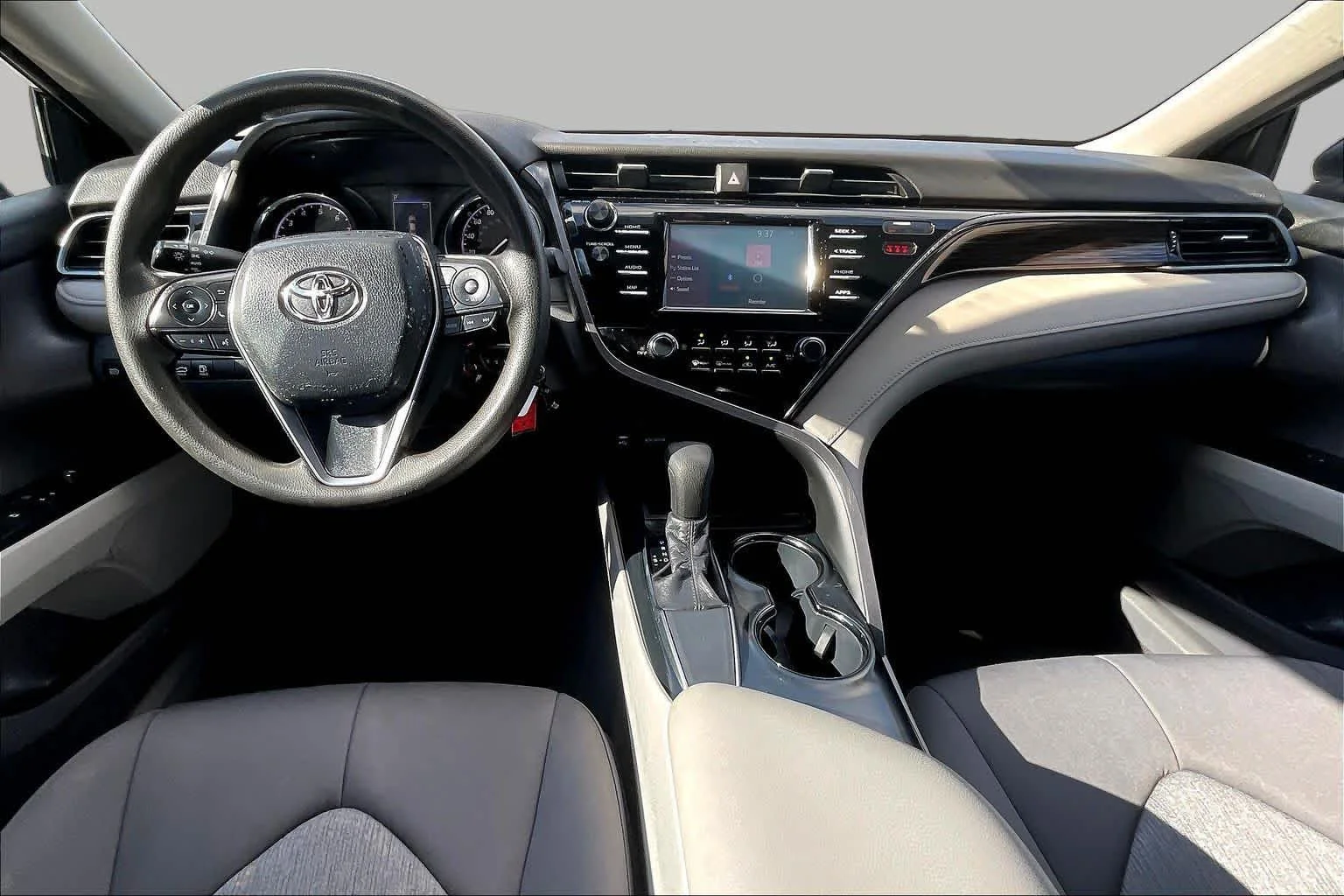 Used 2019 Galactic Aqua Mica Toyota L image 14