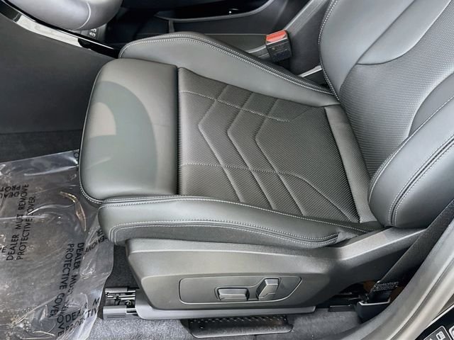 New 2026 Black Sapphire Metallic BMW xDrive28i image 20