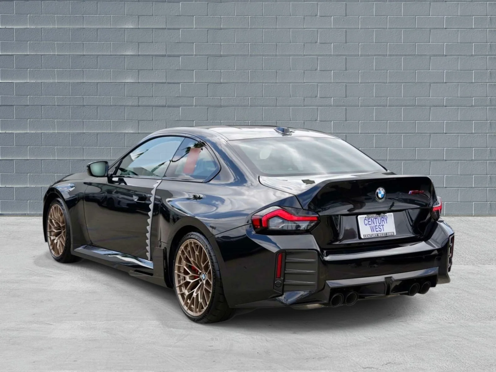 New 2026 Black Sapphire Metallic BMW CS image 3