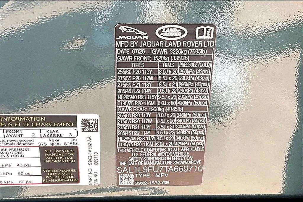 New 2026 Green Land Rover Dynamic SE image 13