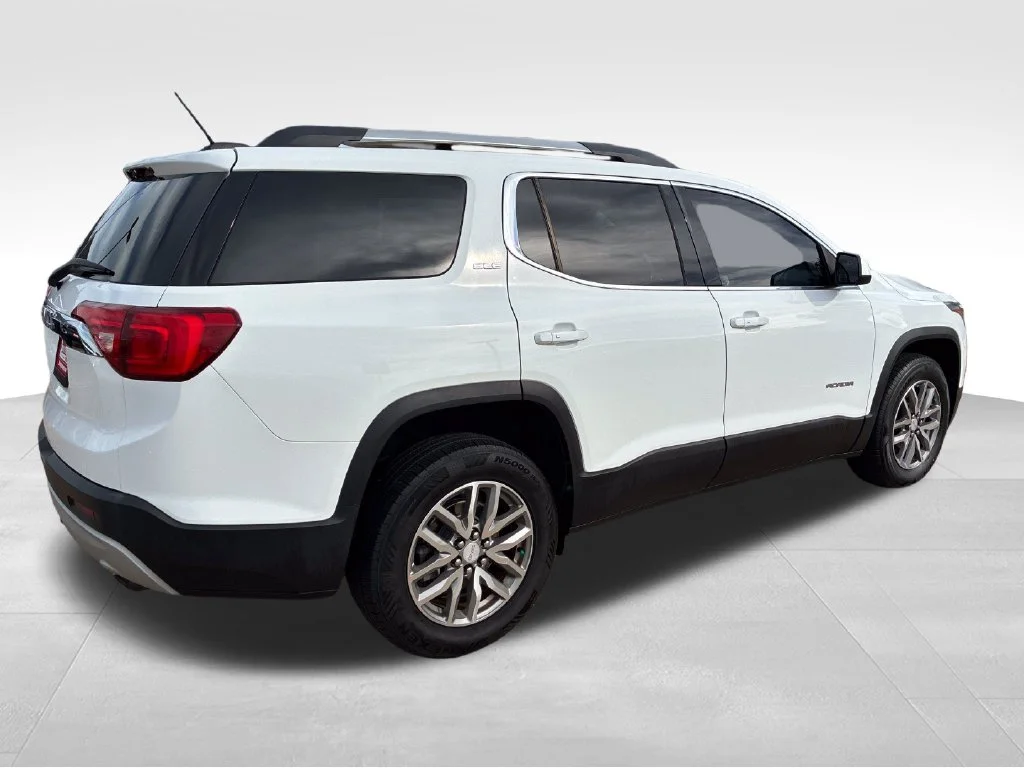 Used 2017 White GMC SLE-2 image 5