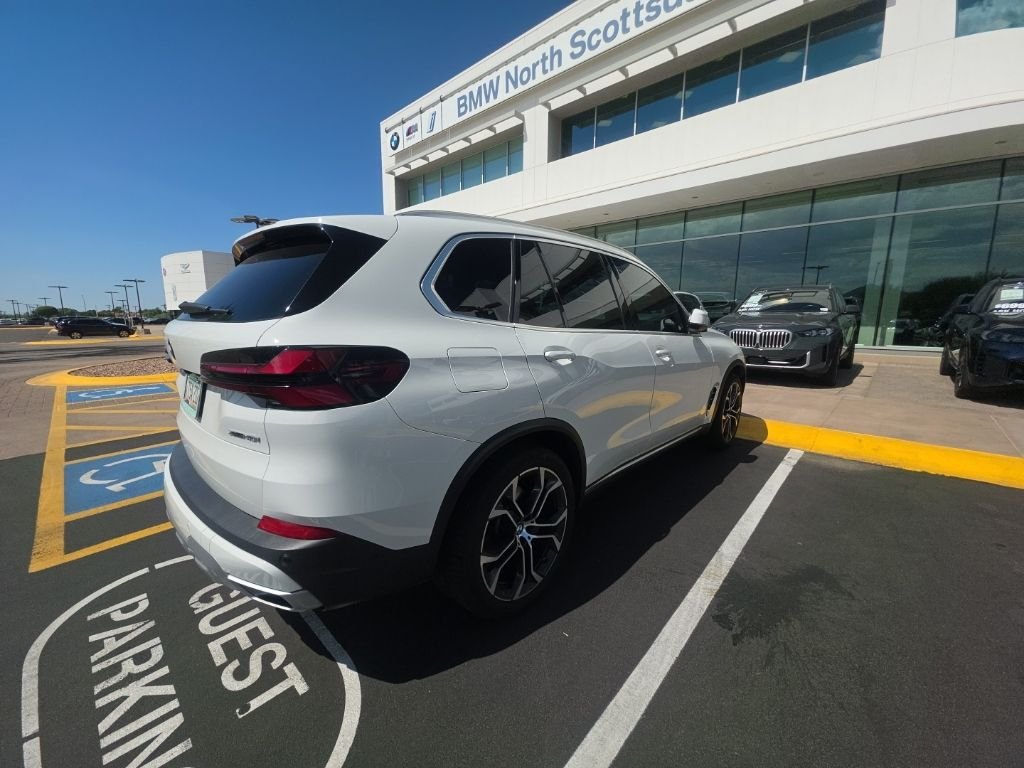 Certified Used 2024 Alpine White BMW xDrive40i image 5
