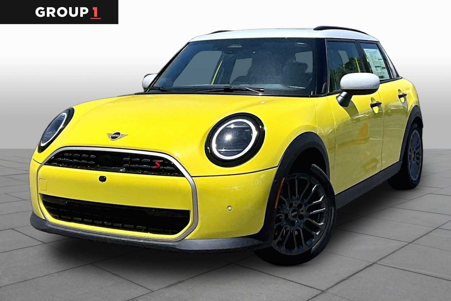 2026 MINI Hardtop Cooper S's photo