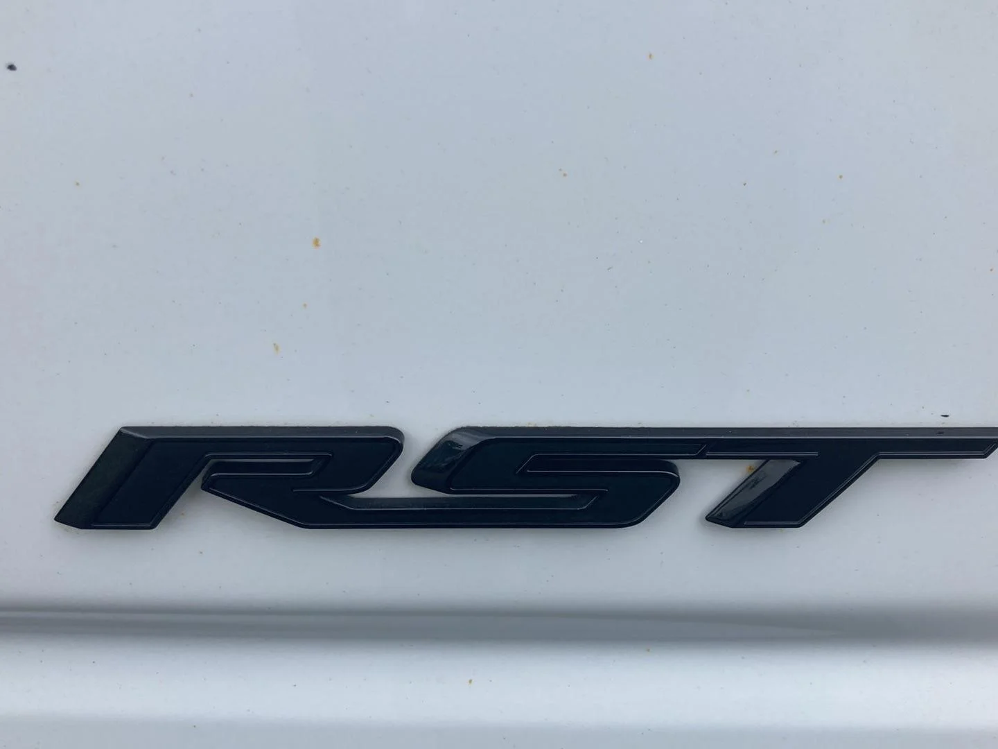Used 2024 Summit White Chevrolet RST image 10