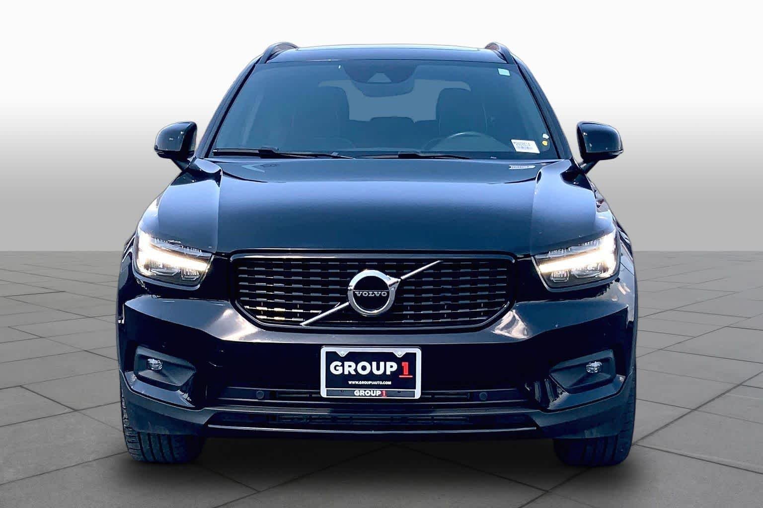 Pre-Owned 2021 Volvo XC40 R-Design