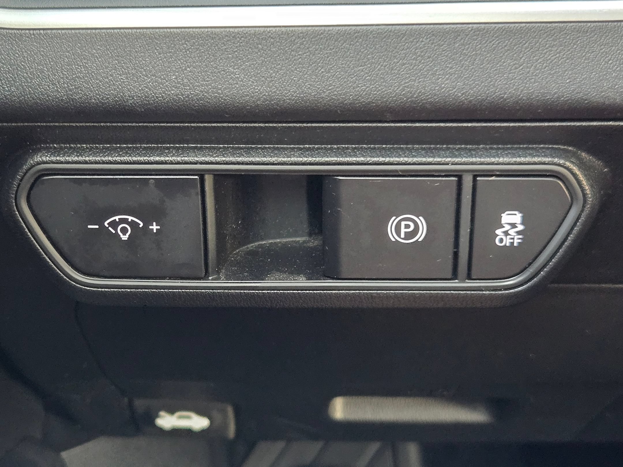 Used 2025 Aurora Black Pearl Kia LXS image 25