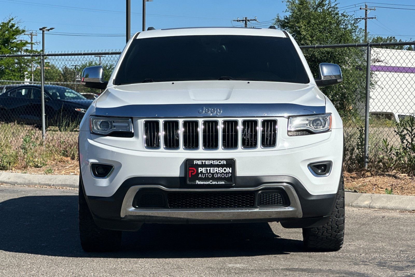 Used 2015 White Jeep Limited image 9