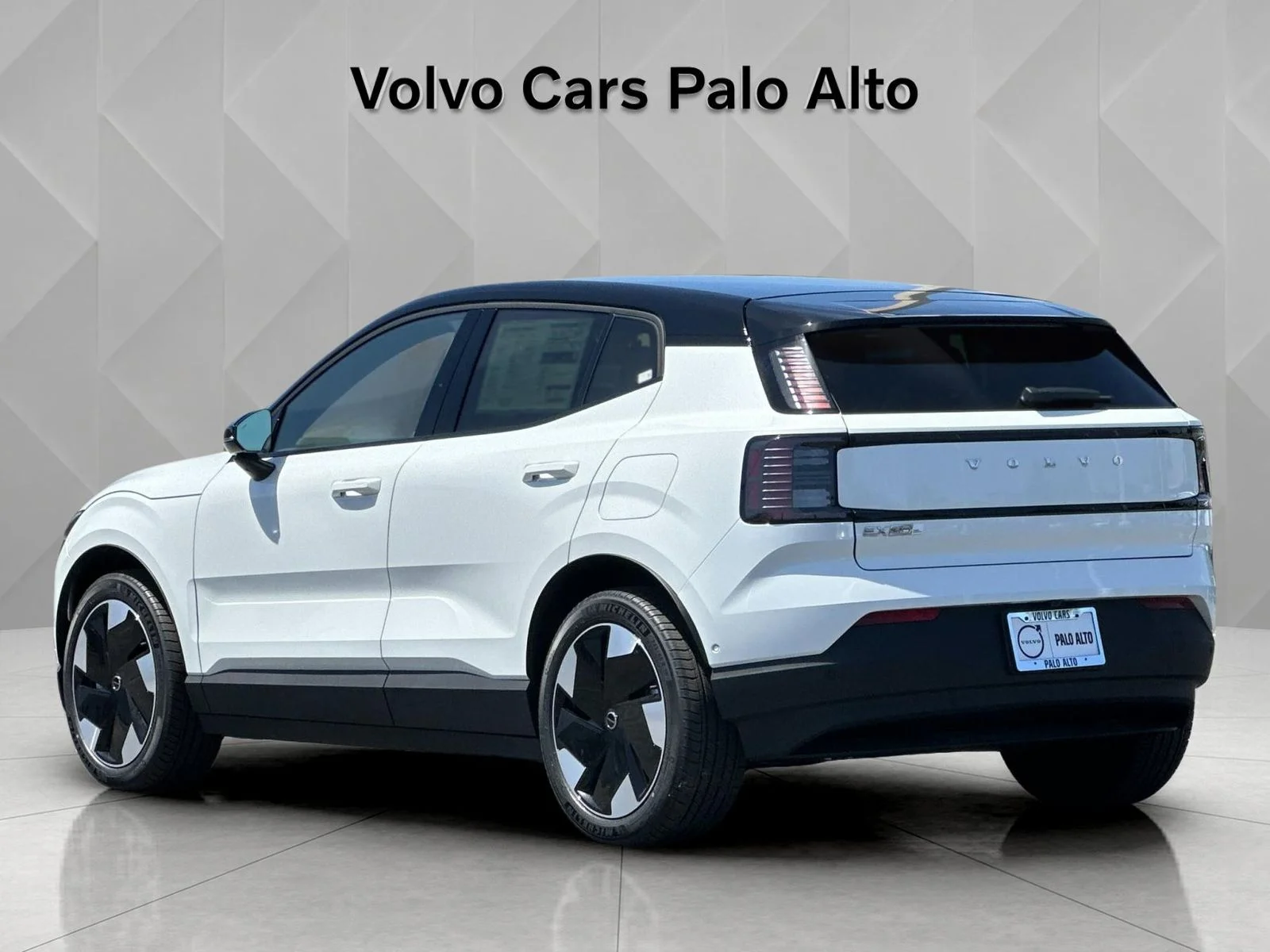 2026 Volvo EX30 Ultra - Photo 6