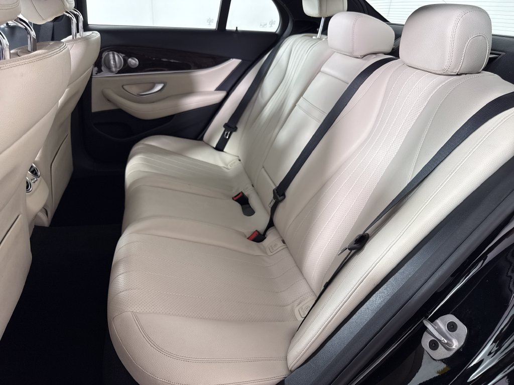 2020 Mercedes-Benz E-Class E350 - Photo 12