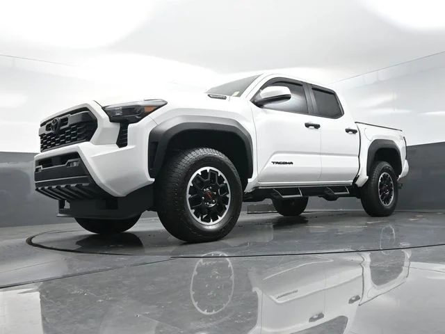 Used 2025 White Toyota TRD Off Road image 34