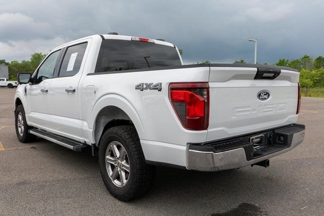 Used 2024 Oxford White Ford XLT image 8