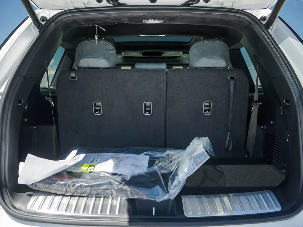 New 2027 Glacial White Pearl Kia X-Line SX Prestige AWD image 8