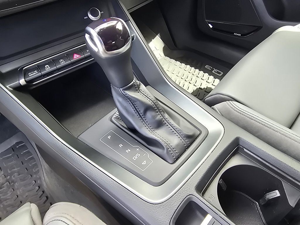 Used 2022 Glacier White Metallic Audi S line Premium Plus image 20
