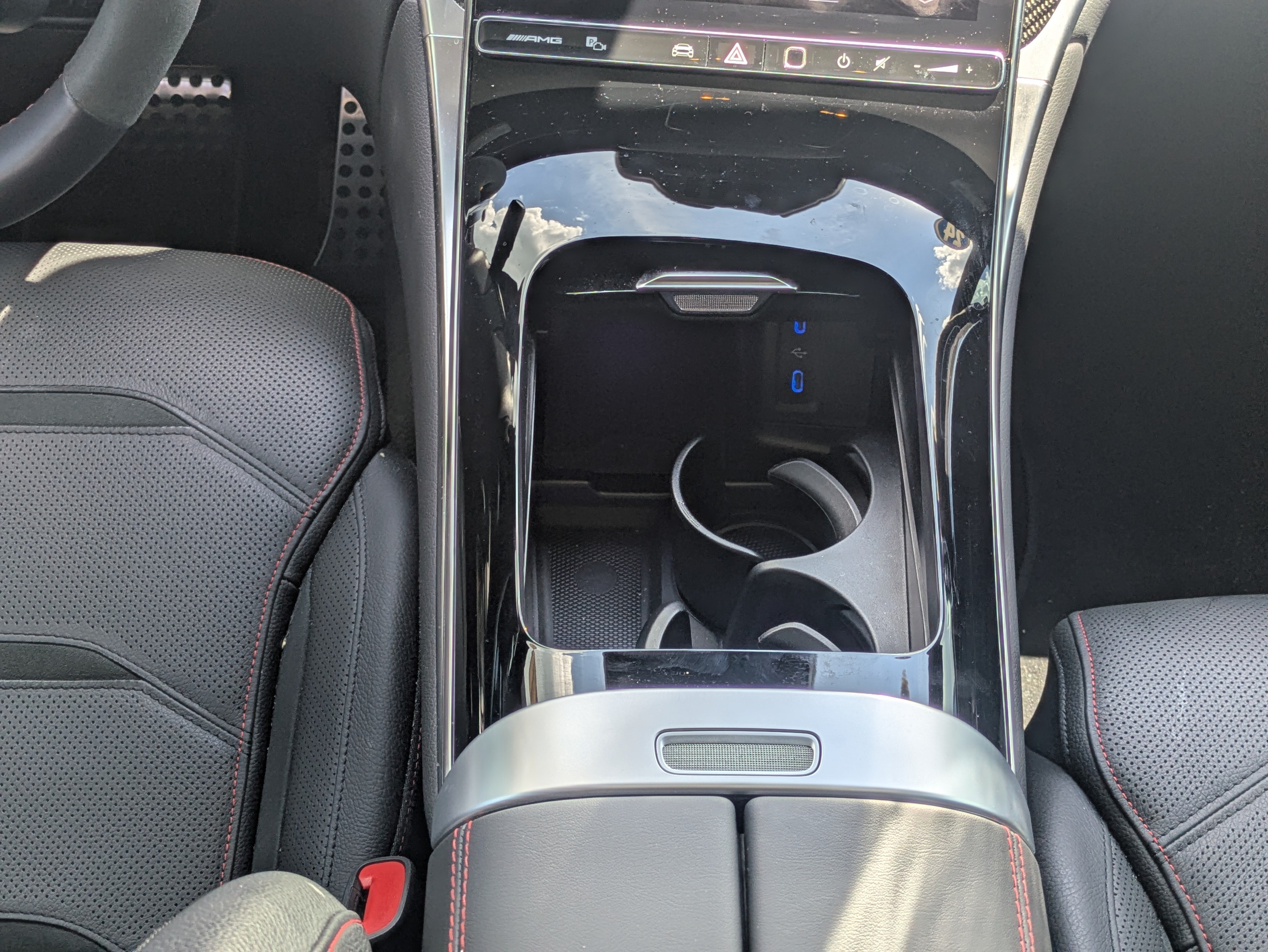 Certified Used 2024 MANUFAKTUR Cirrus Silver Magno Mercedes-Benz AMG® GLC 43 image 18