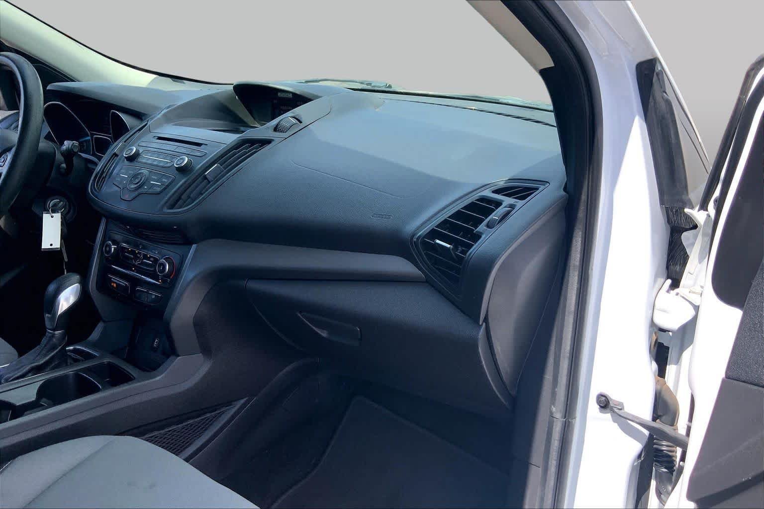 Used 2017 Oxford White Ford S image 16