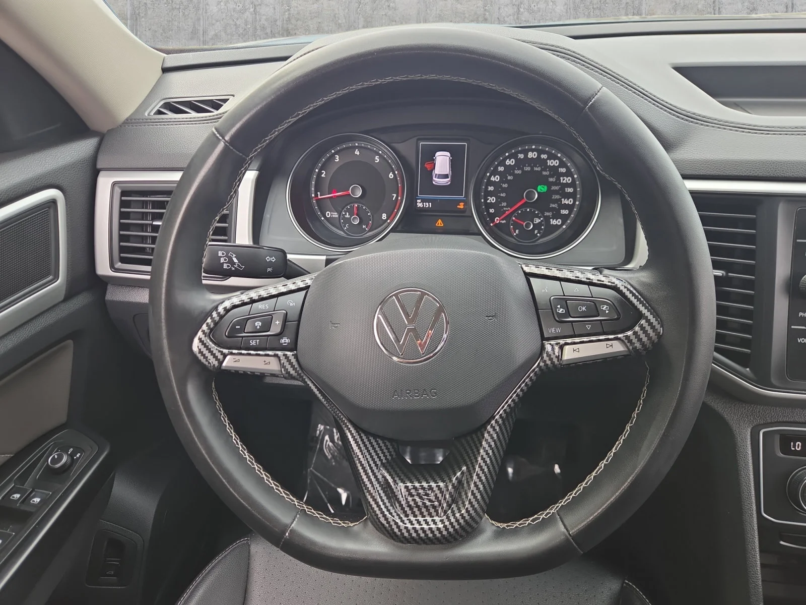 Used 2021  Volkswagen 3.6L V6 SE w/Technology image 12