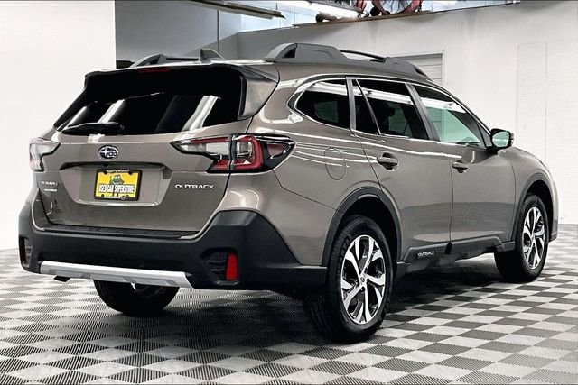 2022 Subaru Outback Limited - Photo 14