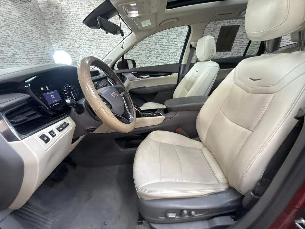 Used 2020 Red Horizon Tintcoat Cadillac Premium Luxury image 26