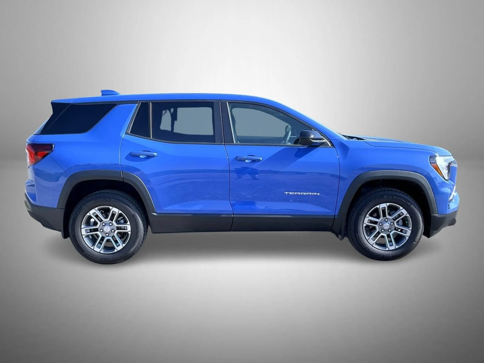 New 2026 Rapids Metallic GMC Elevation image 4
