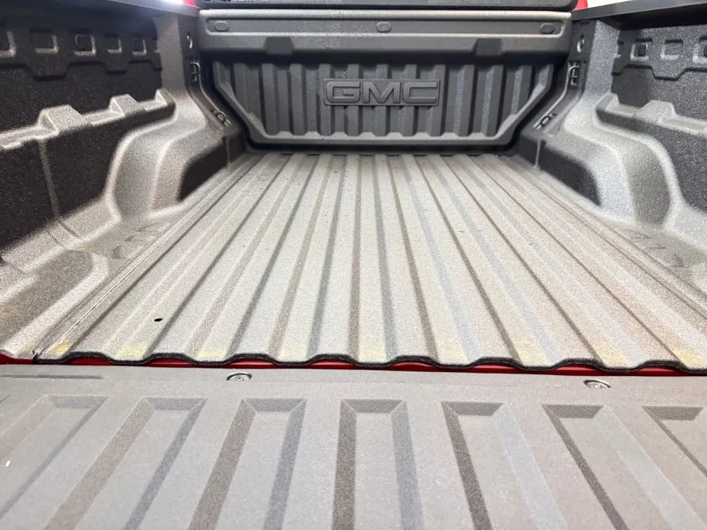 2026 GMC Canyon AT4X - Photo 8