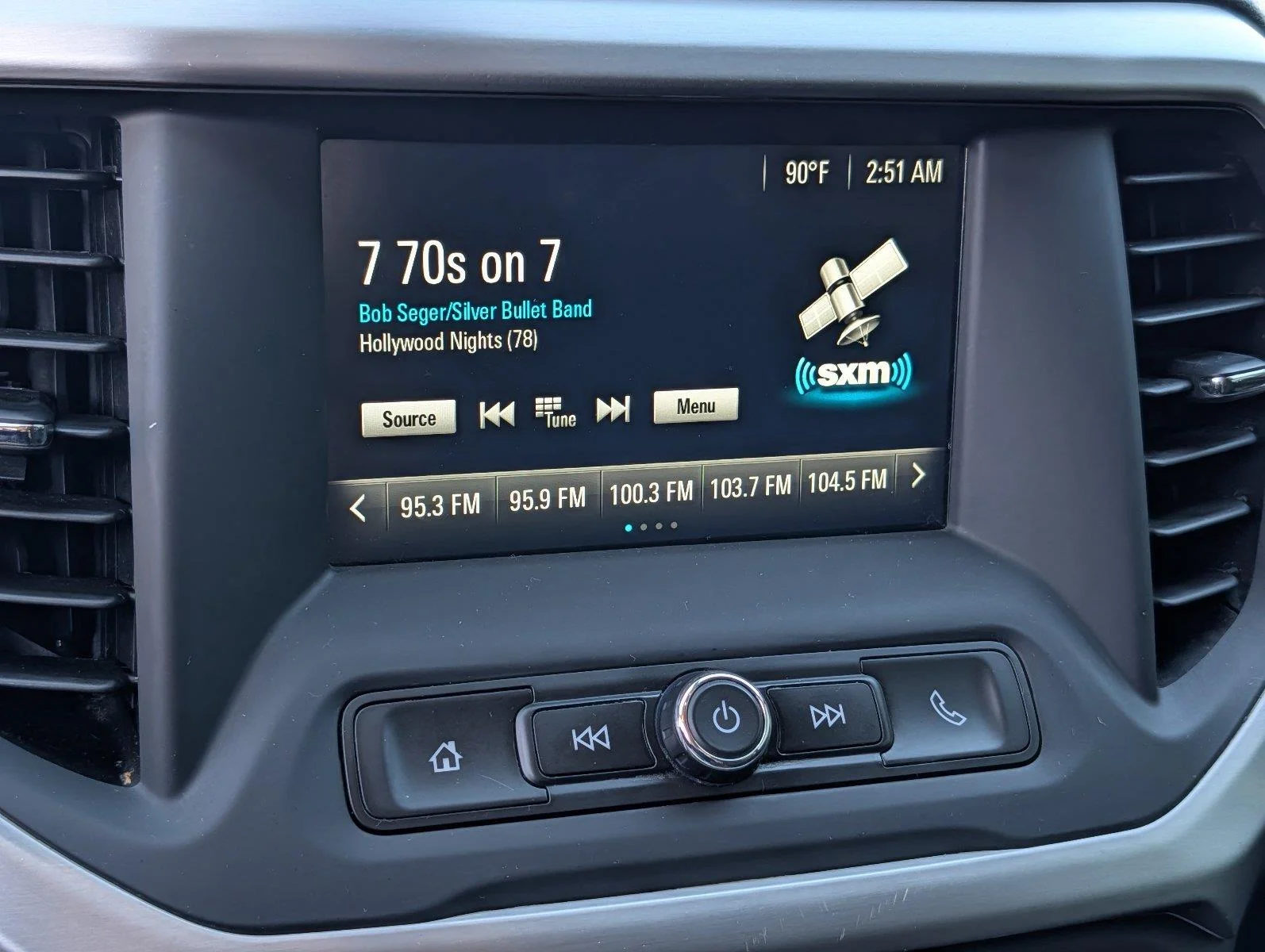 Used 2019 Summit White GMC SLE image 16
