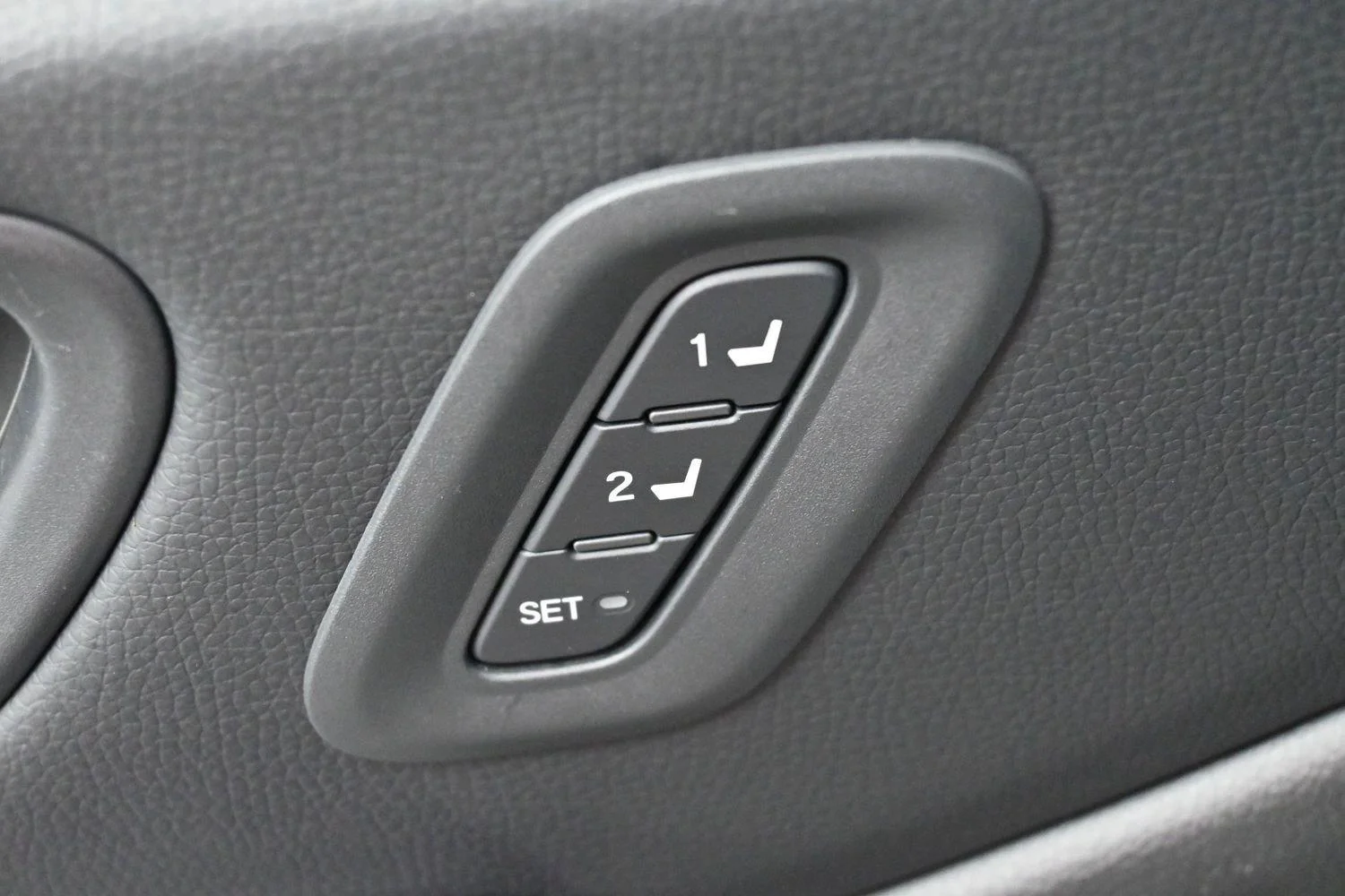 Used 2024 Platinum White Pearl Honda TrailSport image 14
