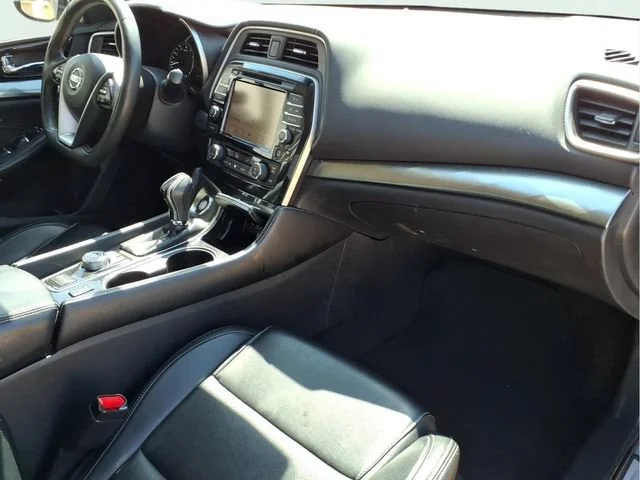 Used 2022 Gray Nissan SV Xtronic CVT image 22