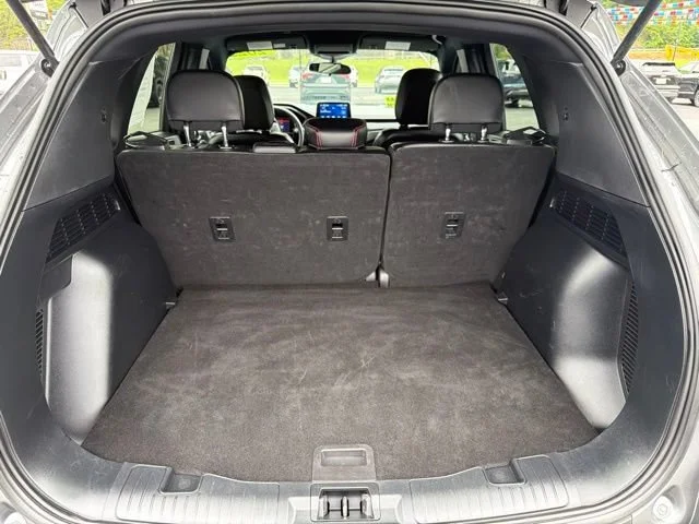Used 2025 Gray Ford ST-Line image 21