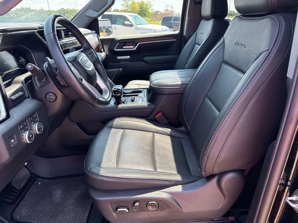 Used 2024 Black GMC Denali image 28