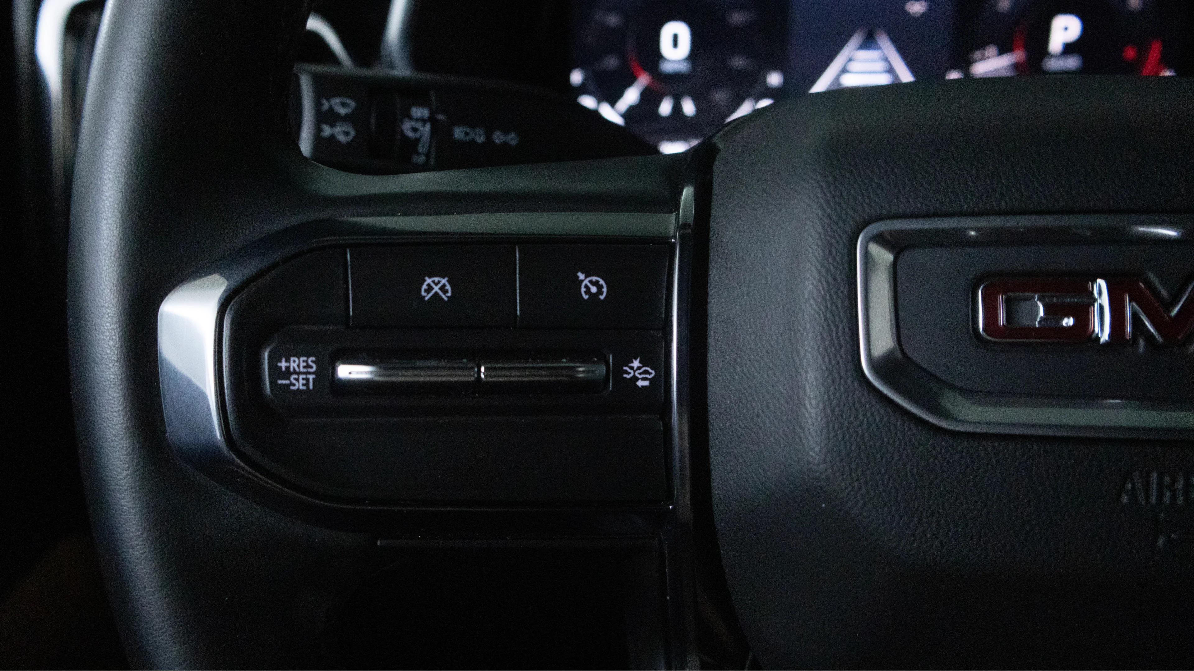 Used 2024 Onyx Black GMC 4WD AT4 image 19