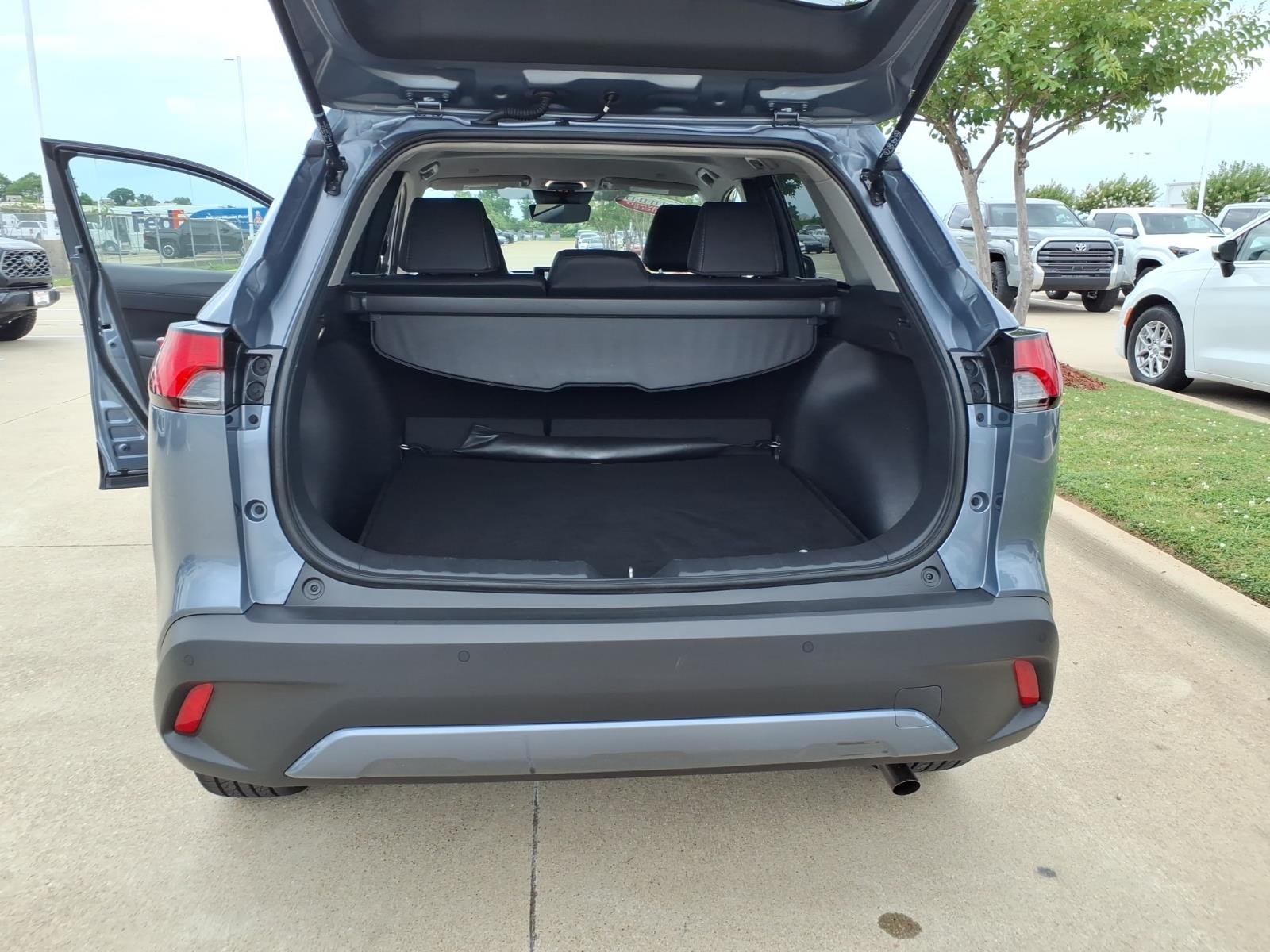 Used 2025 Celestite Toyota XLE image 18