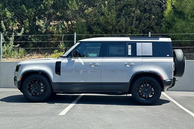 New 2026 Borasco Grey Land Rover S image 2