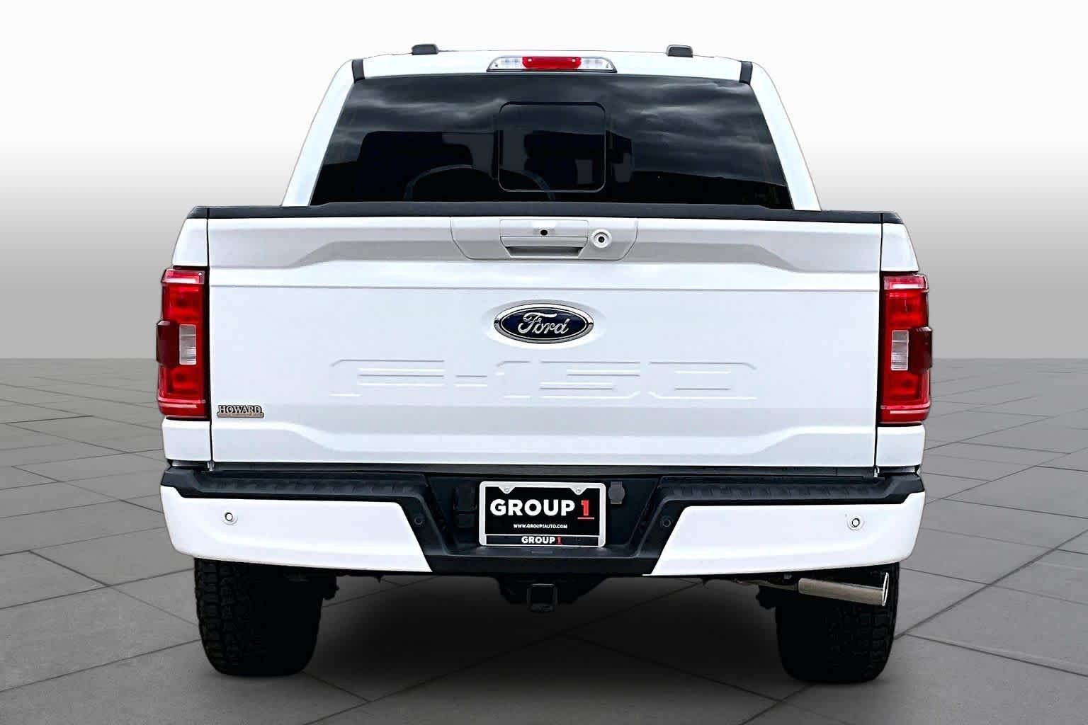 Used 2023 Oxford White Ford XLT image 4