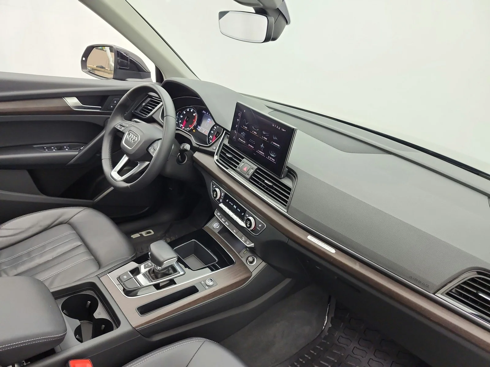 Used 2023 Mythos Black Metallic Audi Premium image 19