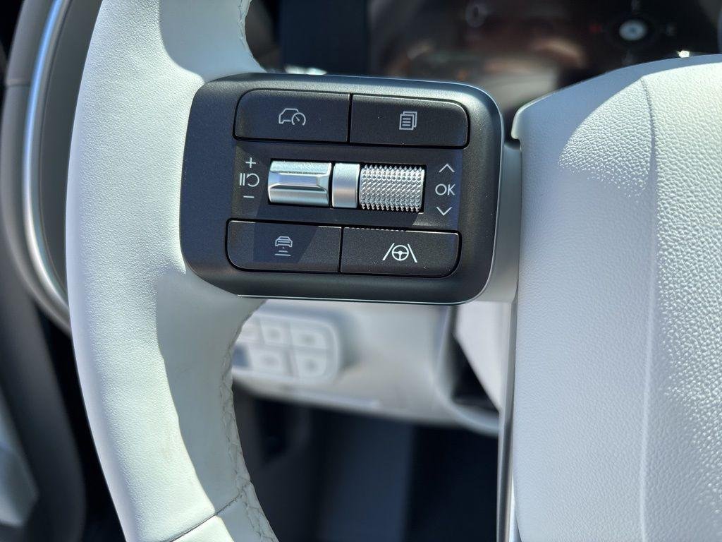New 2026 Abyss Black Hyundai SEL 8P image 21