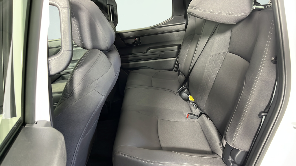2025 Toyota Tacoma SR5 - Photo 16